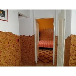 FALBURKOLATOK